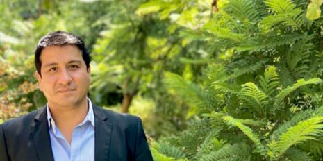 Santiago Ron – Senior Consultant Santiago Ron - Senior Consultant